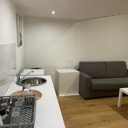 Apartment Porte De *